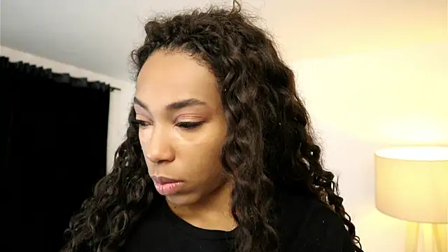 Snapshot of Valeriestyle chatting on 15, 10, 2025 Valeriestyle online show from 15, 10, 2025