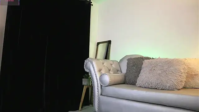 Snapshot of Valeriestyle chatting on 3, 11, 2025 Valeriestyle online show from 3, 11, 2025