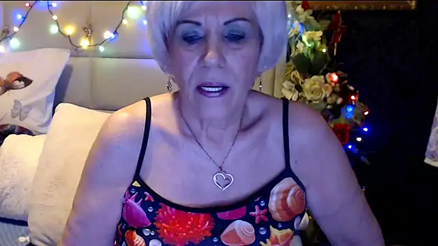 Snapshot of HappyWomanOn chatting on 20, 1, 2025 HappyWomanOn online show from 20, 1, 2025