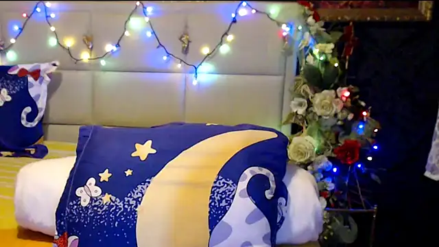 Snapshot of HappyWomanOn chatting on 15, 2, 2025 HappyWomanOn online show from 15, 2, 2025