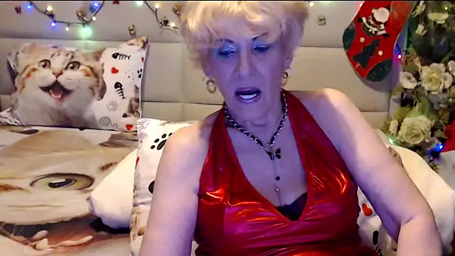 Snapshot of HappyWomanOn chatting on 13, 12, 2025 HappyWomanOn online show from 13, 12, 2025