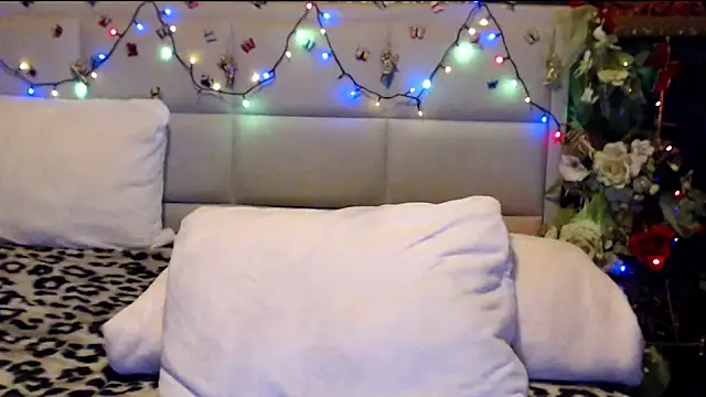 HappyWomanOn online show from 10, 1, 2026