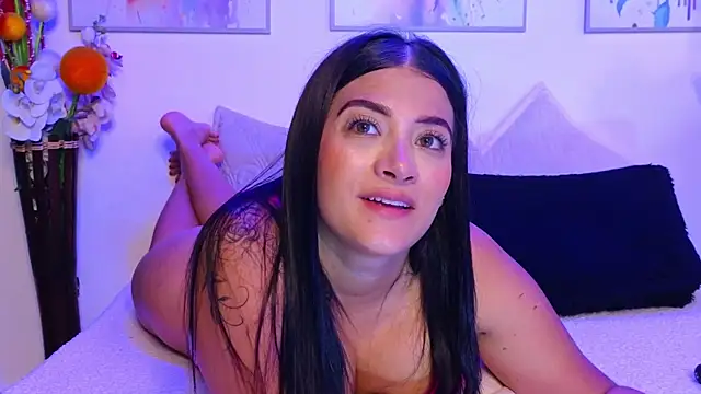 Marianaa Lopezz online show from 11, 1, 2025