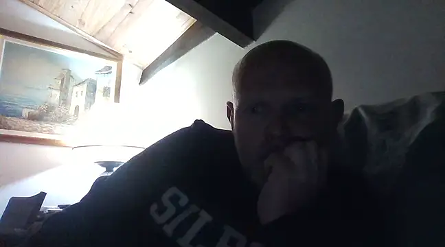 Snapshot of davigochi77bcn chatting on 16, 3, 2025 davigochi77bcn online show from 16, 3, 2025