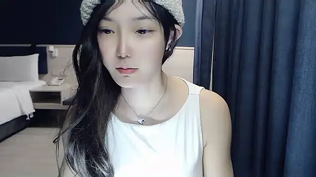 Snapshot of TBgril chatting on 2, 4, 2026 TBgril online show from 2, 4, 2026