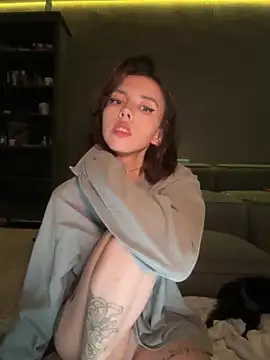 Snapshot of Bastet chatting on 29, 11, 2025 Bastet online show from 29, 11, 2025