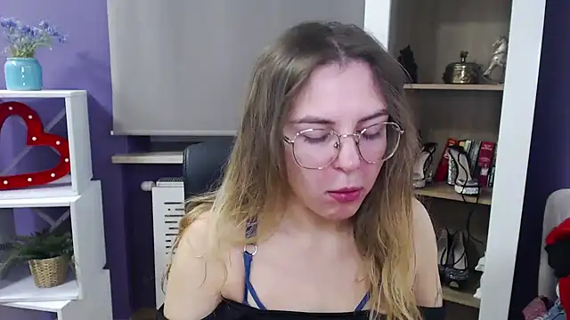 Zoey Erotic online show from 2, 12, 2024