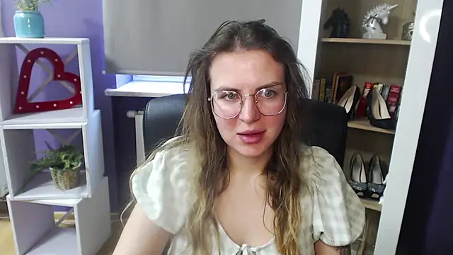 Zoey Erotic online show from 18, 2, 2025