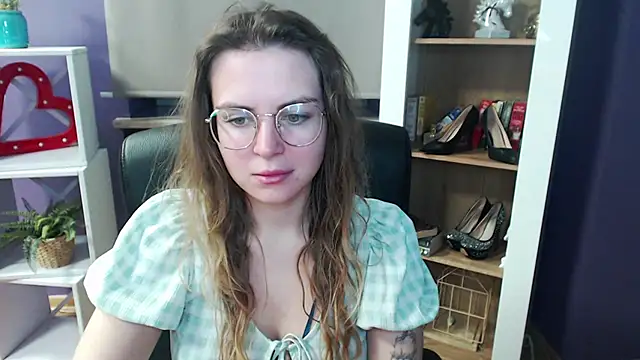 Zoey Erotic online show from 25, 2, 2025
