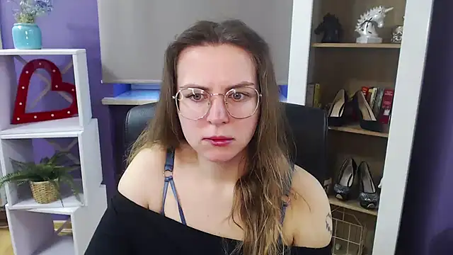 Zoey Erotic online show from 19, 3, 2025