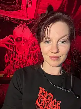 courtneyoccult online show from 15, 10, 2025