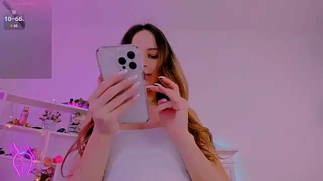 Snapshot of Alice_in_the__Wonderland chatting on 21, 1, 2025 Alice in the Wonderland online show from 21, 1, 2025