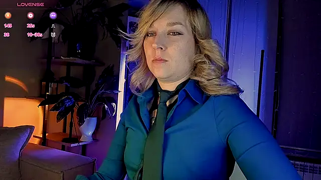 Snapshot of 5_in_one chatting on 31, 10, 2025 5 in one online show from 31, 10, 2025