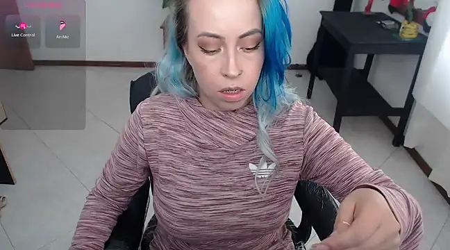 charlottezoe15 online show from 13, 2, 2025