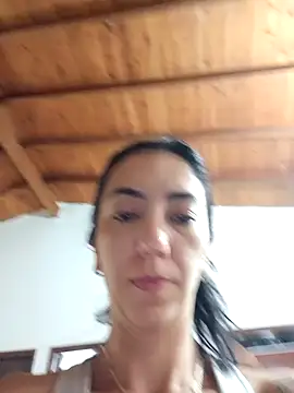 LunaZambrano online show from 6, 2, 2025