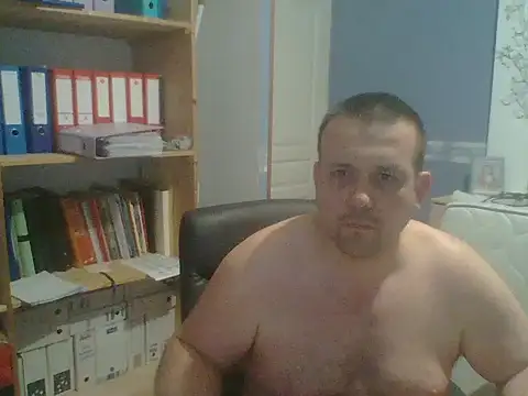 manubm03 online show from 18, 2, 2026