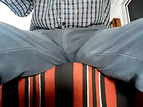 Snapshot of manan28 chatting on 13, 11, 2025 manan28 online show from 13, 11, 2025