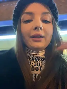 KrisMagnoly online show from 8, 1, 2025