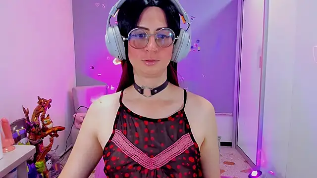 KimberlyJohnsoon online show from 8, 12, 2024