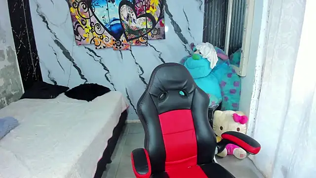 andromeda xx online show from 18, 12, 2025