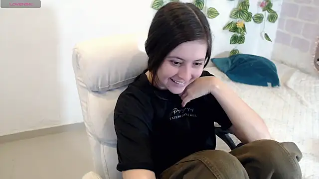 Snapshot of tania_sweet__ chatting on 19, 10, 2025 tania sweet online show from 19, 10, 2025