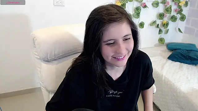 Snapshot of tania_sweet__ chatting on 22, 11, 2025 tania sweet online show from 22, 11, 2025