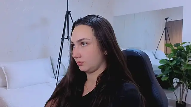 ava blue online show from 16, 2, 2026