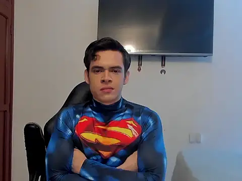 Snapshot of Lucian_Gomez_ chatting on 26, 10, 2025 Lucian Gomez online show from 26, 10, 2025