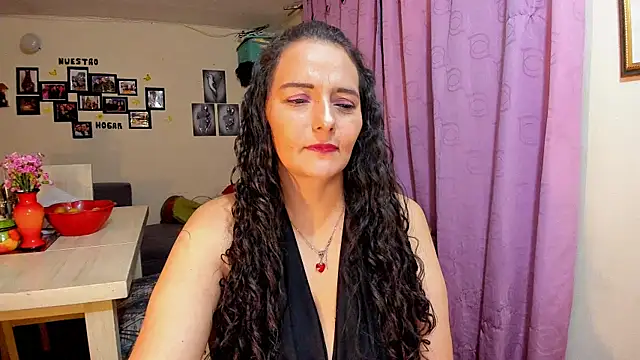 emma luxy online show from 20, 2, 2026