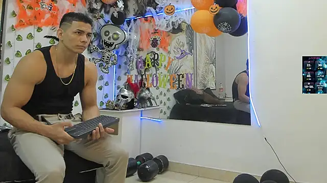 Snapshot of ChoreyTaiylor chatting on 26, 10, 2025 ChoreyTaiylor online show from 26, 10, 2025