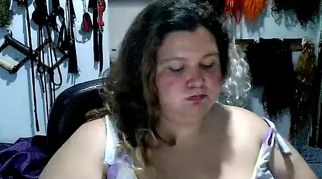 squirt322bbw online show from 22, 1, 2025