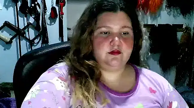 squirt322bbw online show from 2, 2, 2025