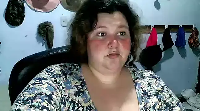squirt322bbw online show from 20, 3, 2025