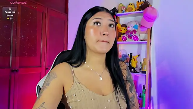 eymy-hadid online show from 29, 9, 2025