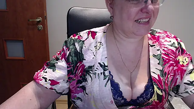 JoannaAndNeighbour online show from 7, 2, 2025