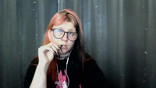 Snapshot of t0riayun0 chatting on 13, 2, 2026 t0riayun0 online show from 13, 2, 2026