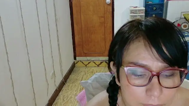 Snapshot of hottplay chatting on 17, 9, 2025 hottplay online show from 17, 9, 2025