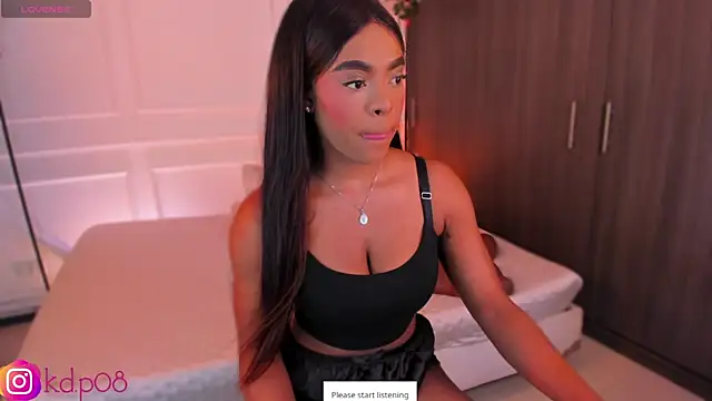 Snapshot of shannol_ryan chatting on 22, 10, 2025 shannol ryan online show from 22, 10, 2025