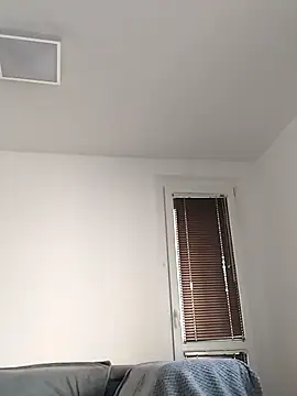 Viola sweet honey online show from 13, 3, 2026