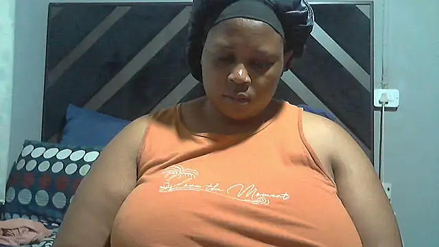 Snapshot of Sexy-queen99xx chatting on 8, 10, 2025 Sexy-queen99xx online show from 8, 10, 2025