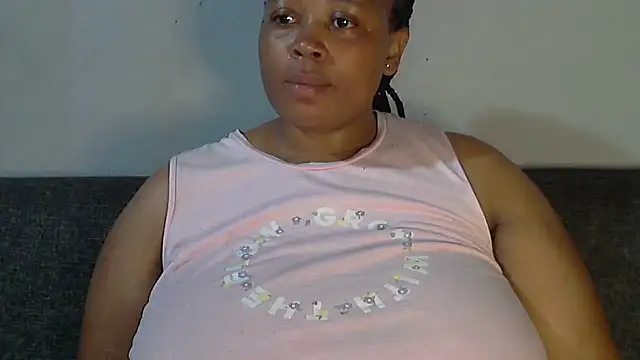 Snapshot of Sexy-queen99xx chatting on 25, 10, 2025 Sexy-queen99xx online show from 25, 10, 2025