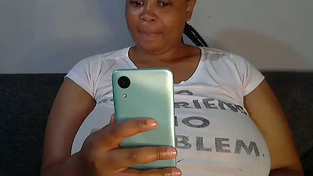 Snapshot of Sexy-queen99xx chatting on 27, 10, 2025 Sexy-queen99xx online show from 27, 10, 2025