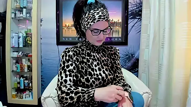 Snapshot of Mature4you44 chatting on 23, 3, 2025 Mature4you44 online show from 23, 3, 2025