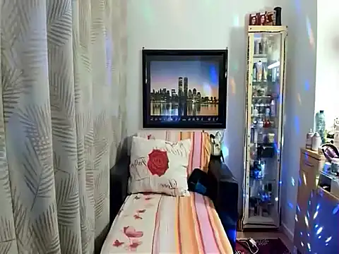 Snapshot of Mature4you44 chatting on 11, 10, 2025 Mature4you44 online show from 11, 10, 2025