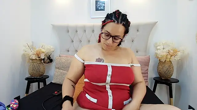 MIchelMomet online show from 18, 2, 2025