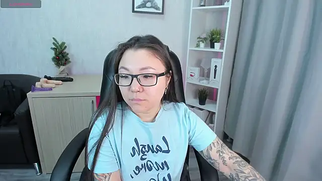 Snapshot of gentle_muse chatting on 6, 1, 2025 gentle muse online show from 6, 1, 2025