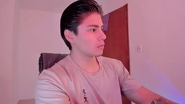 Snapshot of Giordano_Russo chatting on 7, 10, 2025 Giordano Russo online show from 7, 10, 2025