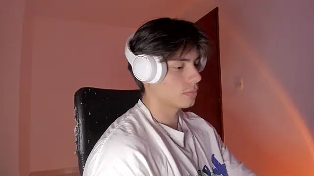 Snapshot of Giordano_Russo chatting on 11, 10, 2025 Giordano Russo online show from 11, 10, 2025