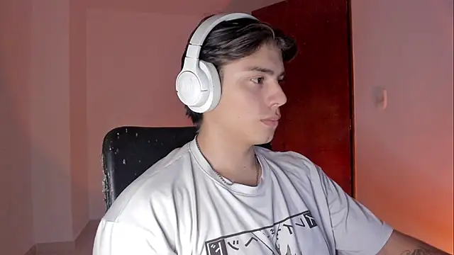 Snapshot of Giordano_Russo chatting on 31, 10, 2025 Giordano Russo online show from 31, 10, 2025