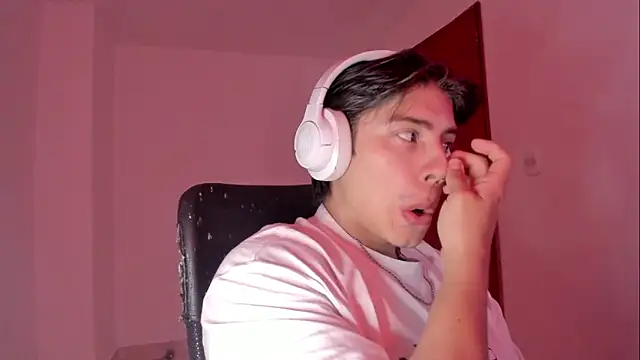 Snapshot of Giordano_Russo chatting on 5, 11, 2025 Giordano Russo online show from 5, 11, 2025